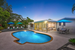 Luxe 4br Pool Villa, Near Beaches, Golf & Dining!